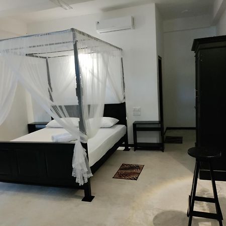 La Fiesta Bed & Breakfast Weligama Room photo