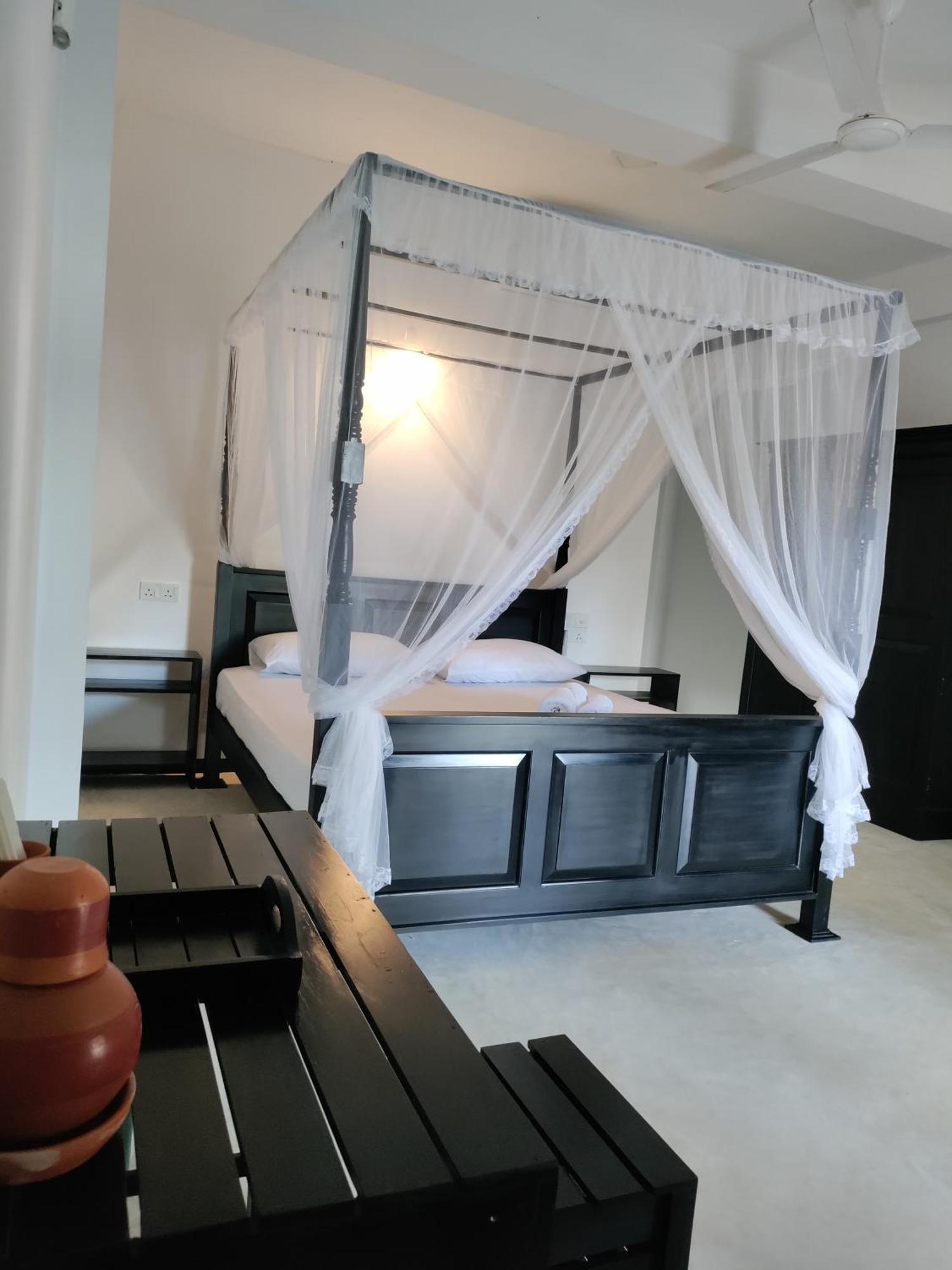 La Fiesta Bed & Breakfast Weligama Room photo